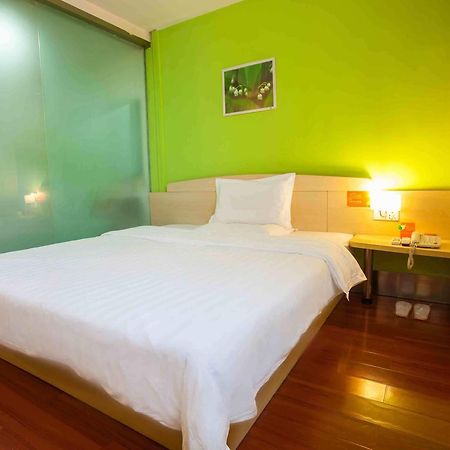 7Days Inn Deyang Zhongjiang Kuishan Park Kültér fotó