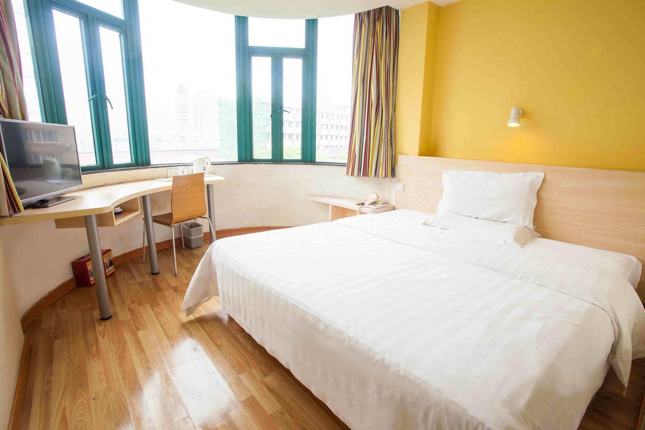7Days Inn Deyang Zhongjiang Kuishan Park Kültér fotó