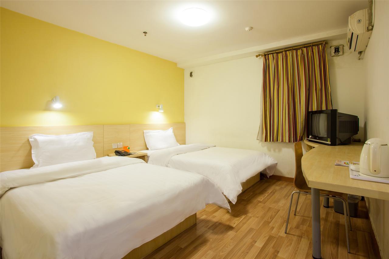 7Days Inn Deyang Zhongjiang Kuishan Park Kültér fotó